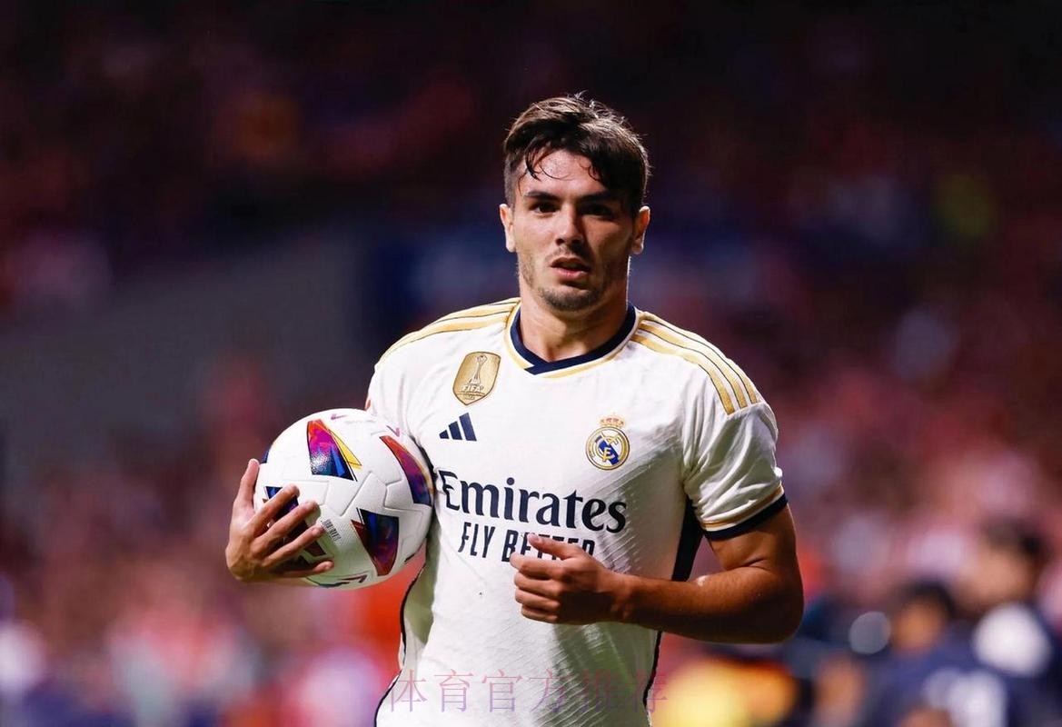 都体:皇马考虑将迪亚斯从米兰带回 再决定留用或出售